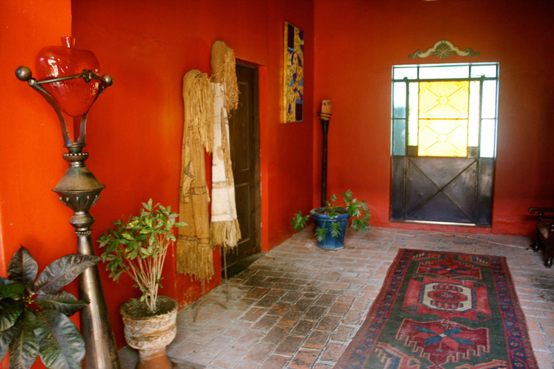 Холл в Мексикансом стиле Мексиканский стиль в интерьере холла